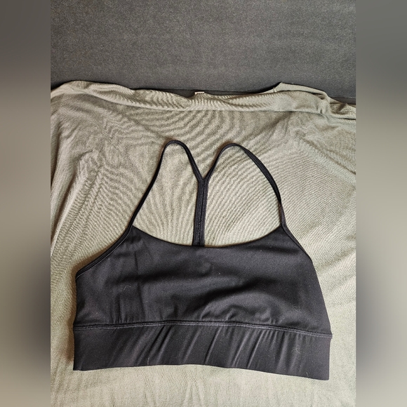 Sports bra - Picture 9 of 10